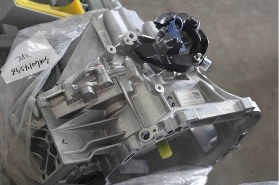 ODM Automatic Transmission Clutch Gearbox Replacement For Geely Boyue