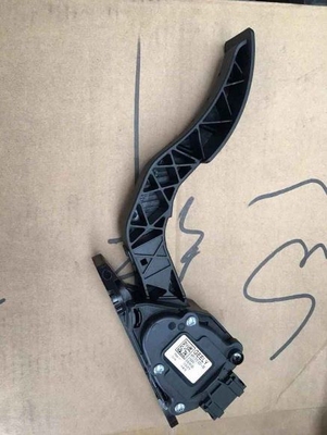 2028000100 Car Acceleration Pedal For Geely Geometry A Automobile