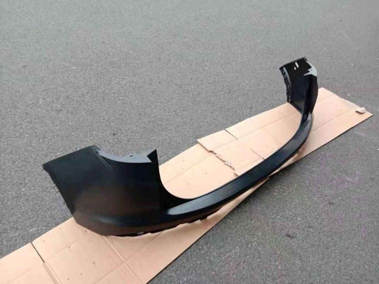 Integrated Geely Binyue Car Body Parts Plastic Black Rear Bumper Protectors
